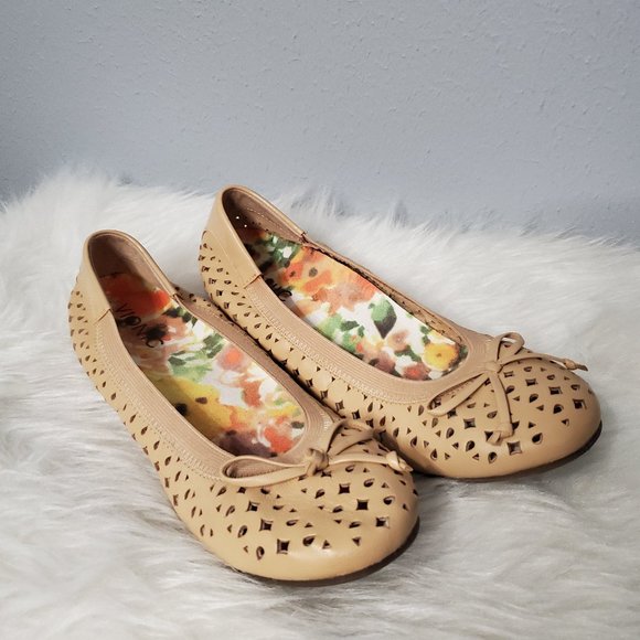 vionic spark surin flats